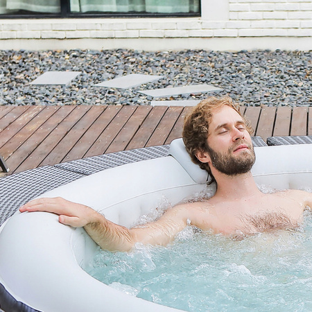 MSpa fejtámlák (2 db + italtartó)