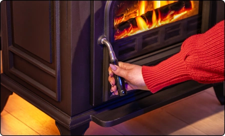 Öntöttvas fatüzelésű kályha MITRA 7 kW 